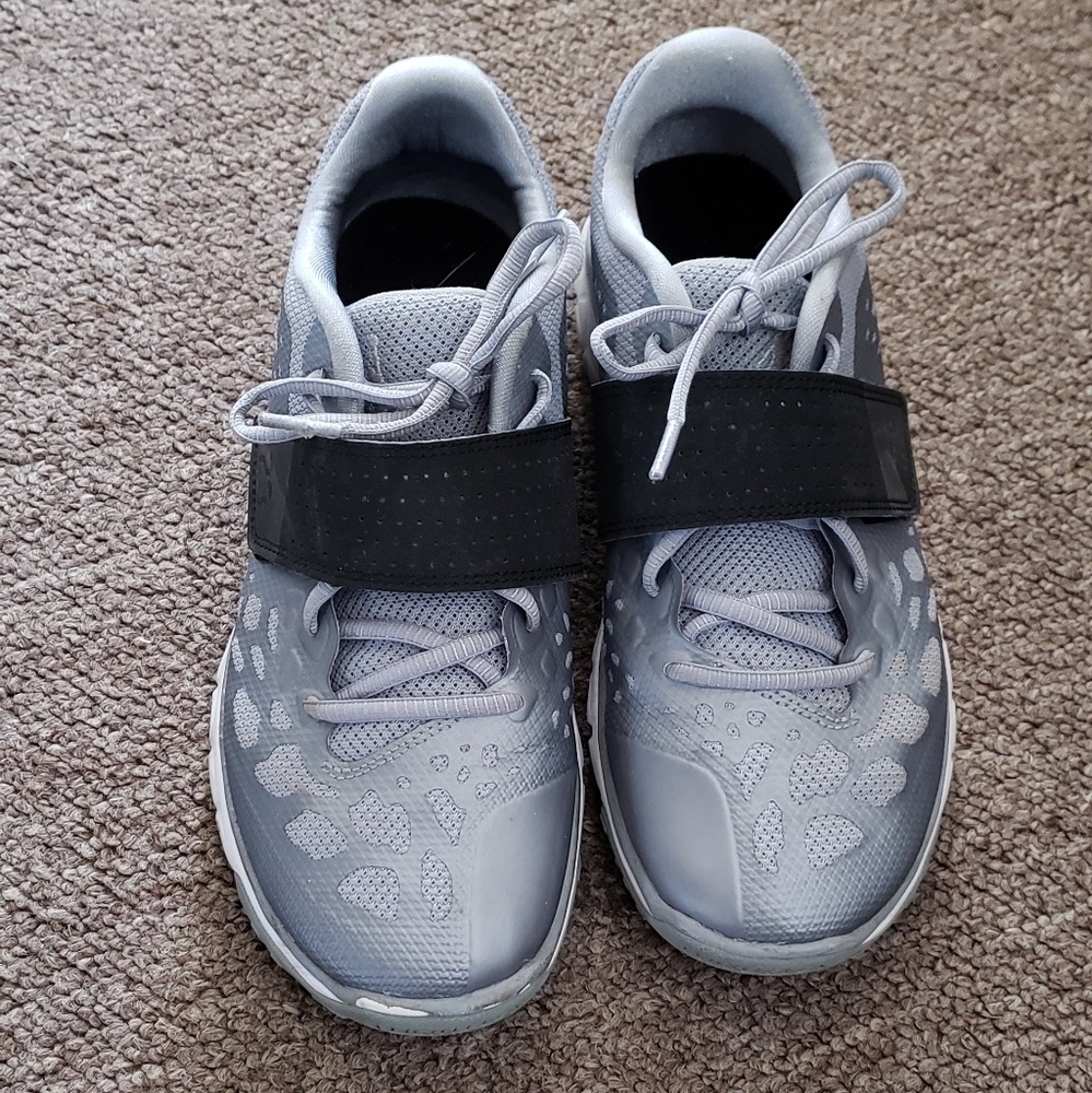 Boys Jordan's